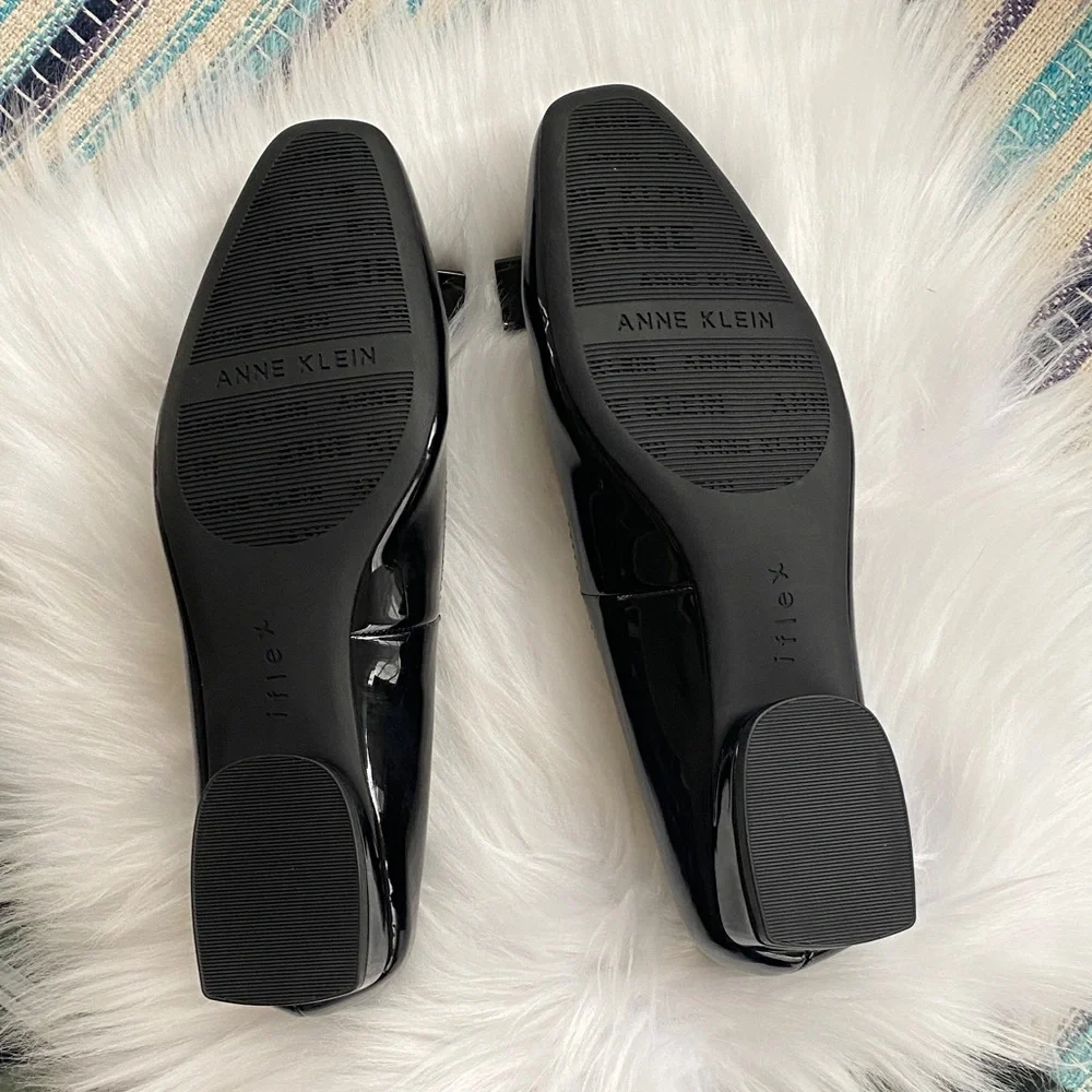 Anne Klein Glossy Black Loafers with Bow Accent size 6.5 new